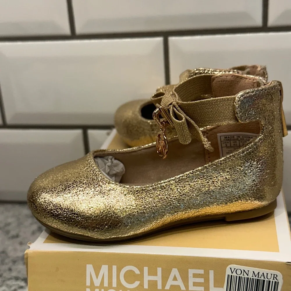 Michael Kors Rose Gold Flats Dress Shoes Bow Accent Zipper Closure Infant Size 5
